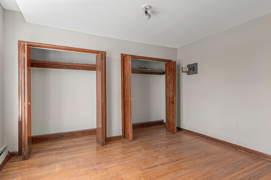 More Photos Of 2627 John R St, Detroit Apartments For Sale