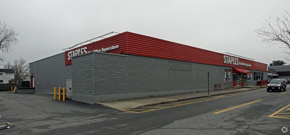 More Photos Of 410-442 S Oyster Bay Rd, Hicksville Freestanding For Lease