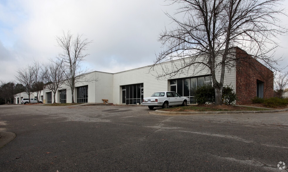 More Photos Of 200 Powell Dr, Raleigh Warehouse For Lease