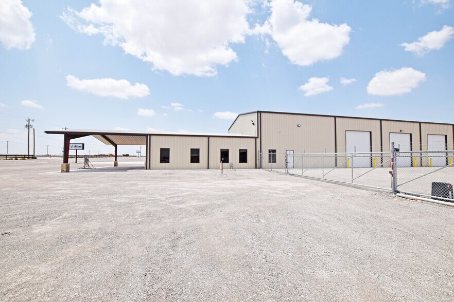 More Photos Of 13800 W Interstate 20 E, Odessa Industrial For Lease