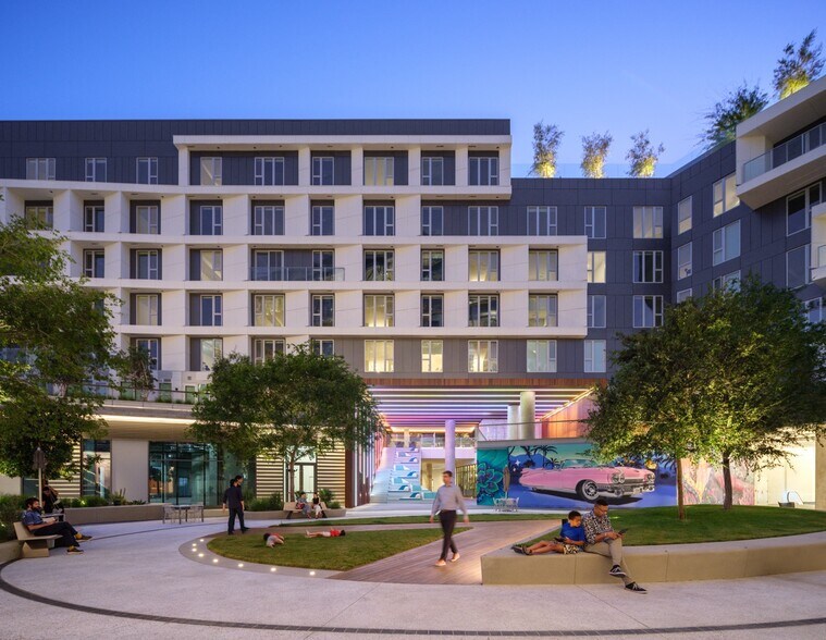 More Photos Of 12101 W Olympic Blvd, Los Angeles Office For Lease