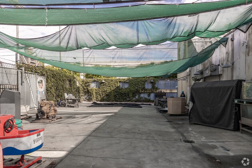 More Photos Of 120 W G St, Wilmington Refrigeration Cold Storage For Lease