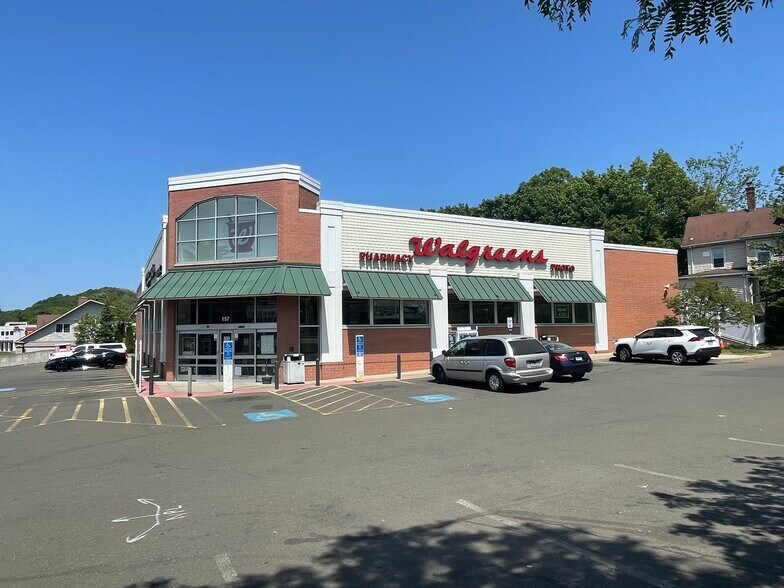More Photos Of 157 Main St, East Haven General Retail For Sale