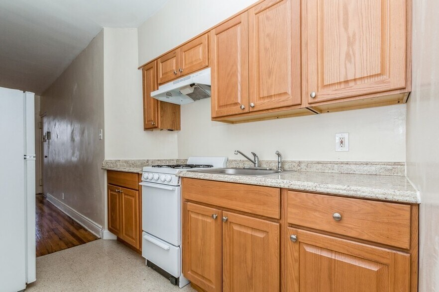 More Photos Of 4132 53rd St, Woodside Apartments For Sale