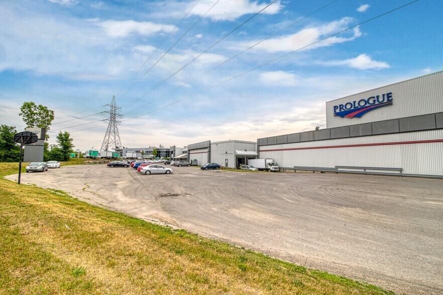 Primary Photo Of 1650 Boul Lionel-Bertrand, Boisbriand Warehouse For Lease