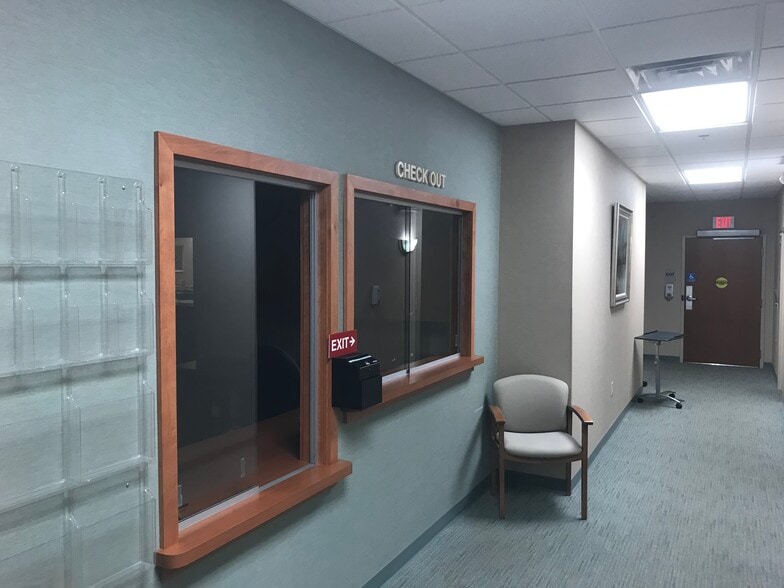 More Photos Of 1600 Sixth Ave, York Medical For Lease