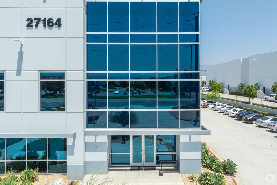 More Photos Of 27164 San Bernardino Ave, Redlands Warehouse For Lease