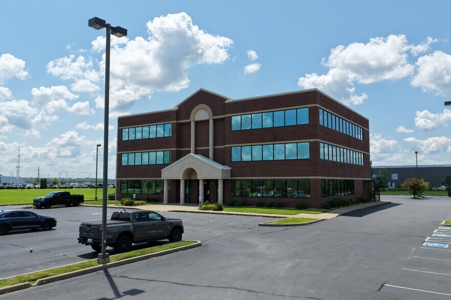 More Photos Of 300 Southtown Blvd, Owensboro Office For Lease