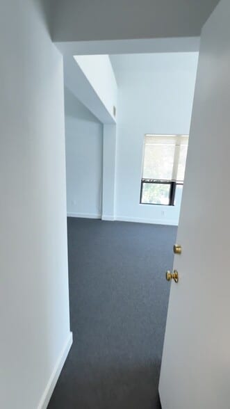 More Photos Of 8573 Sudley Rd, Manassas Medical For Sale