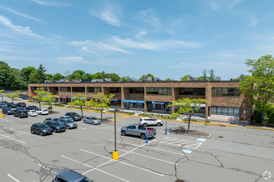 More Photos Of 600 Providence Hwy, Dedham Medical For Lease
