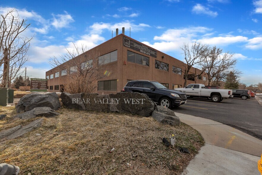 More Photos Of 7550 W Yale Ave, Lakewood Office For Lease