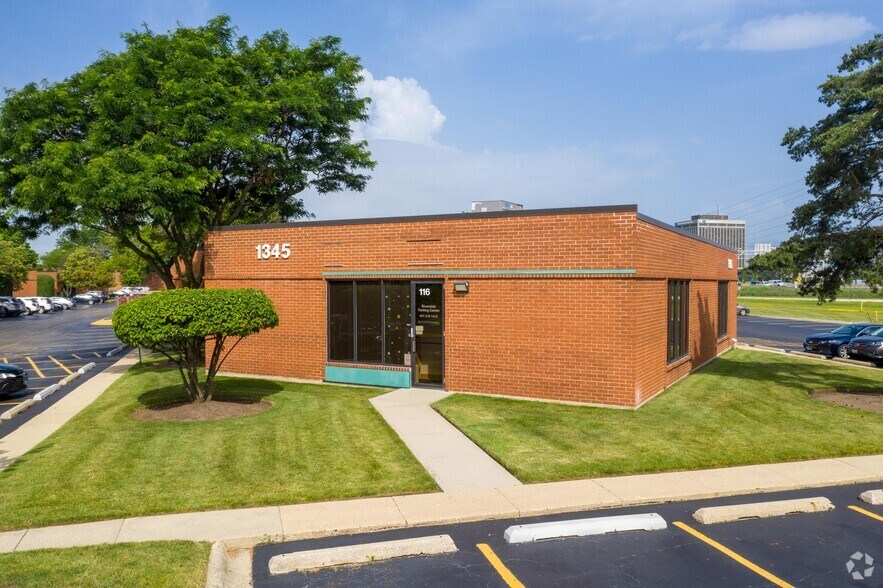 More Photos Of 1305-1365 Wiley Rd, Schaumburg Office For Lease