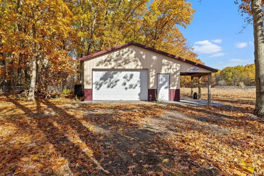 More Photos Of 52 Nestle Dr, Fulton Lodge Meeting Hall For Sale