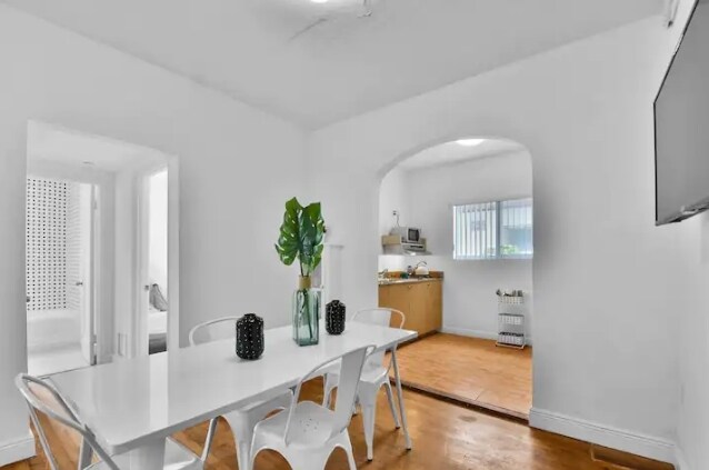 More Photos Of 1443 West Ave, Miami Beach Hotel For Sale