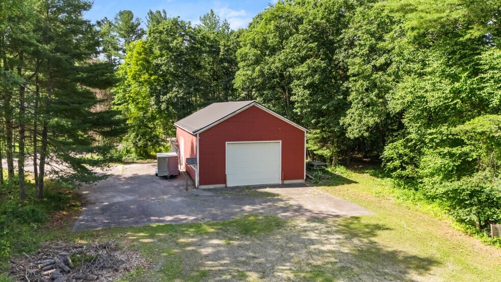 More Photos Of 40 River Rd, Barkhamsted Light Manufacturing For Sale