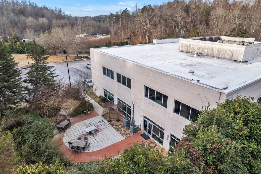 More Photos Of 3598 Highway 11, Travelers Rest Office For Sale