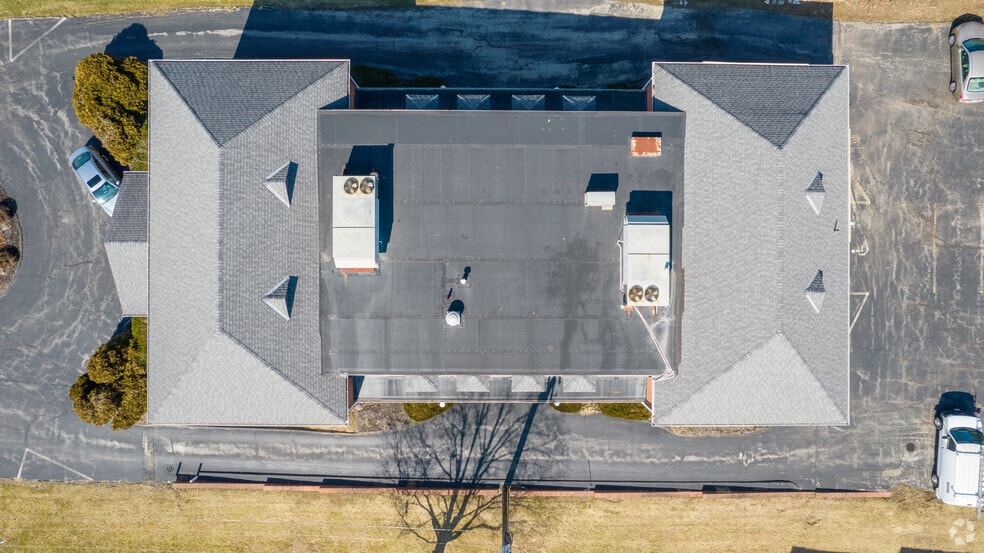 More Photos Of 6660 N High St, Columbus Medical For Sale