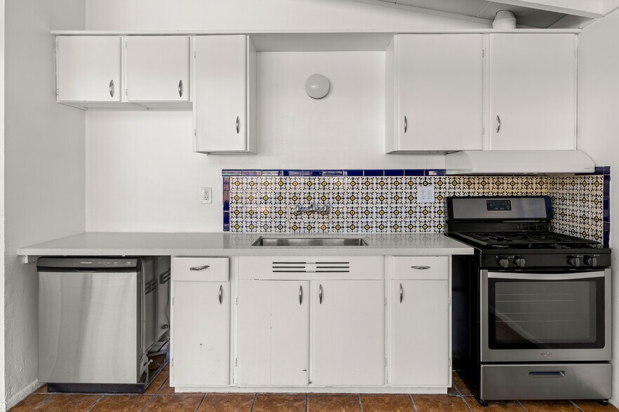 More Photos Of 6648 Del Playa Dr, Goleta Specialty For Sale