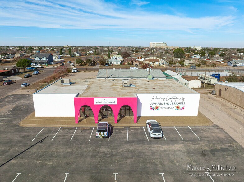 More Photos Of 2308 W Front St, Midland Showroom For Sale