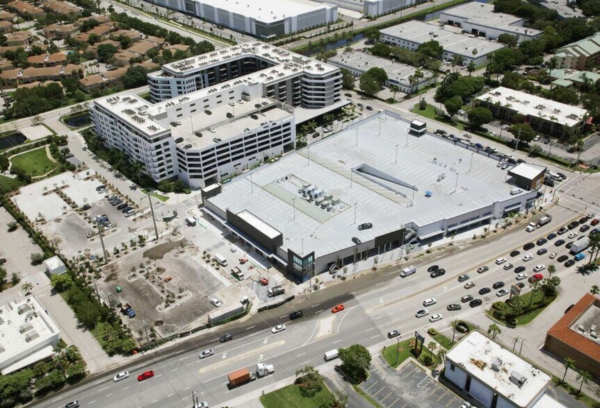 More Photos Of 7903 NW 36th St, Doral General Retail For Lease