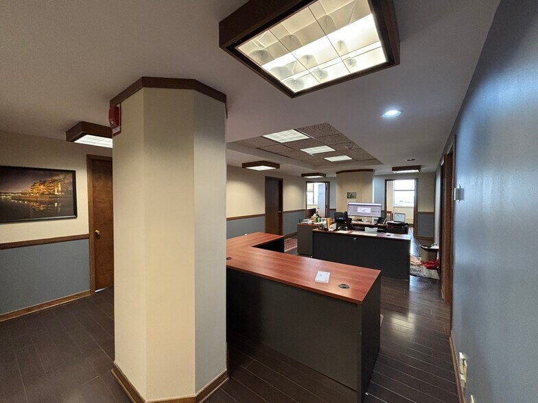 More Photos Of 37 Franklin St, Buffalo Office For Sale