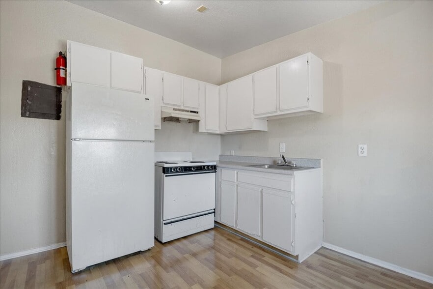 More Photos Of 2520 Ohio Ave, Richmond Apartments For Sale