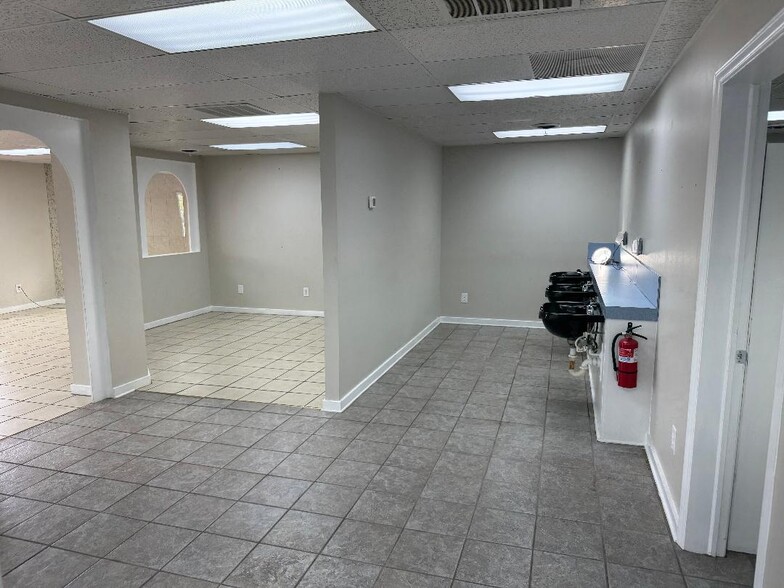 More Photos Of 9320 Two Notch Rd, Columbia Office For Lease