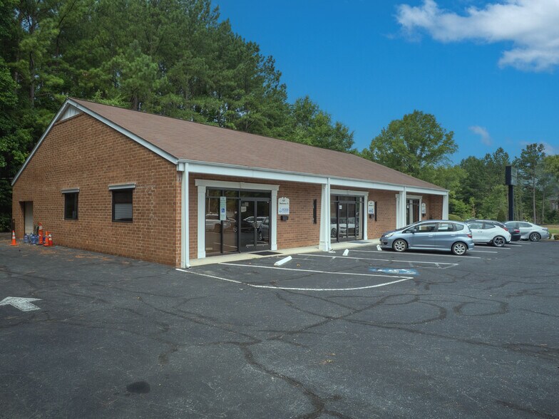 More Photos Of 621-625 Huntsman Ct, Gastonia Medical For Lease