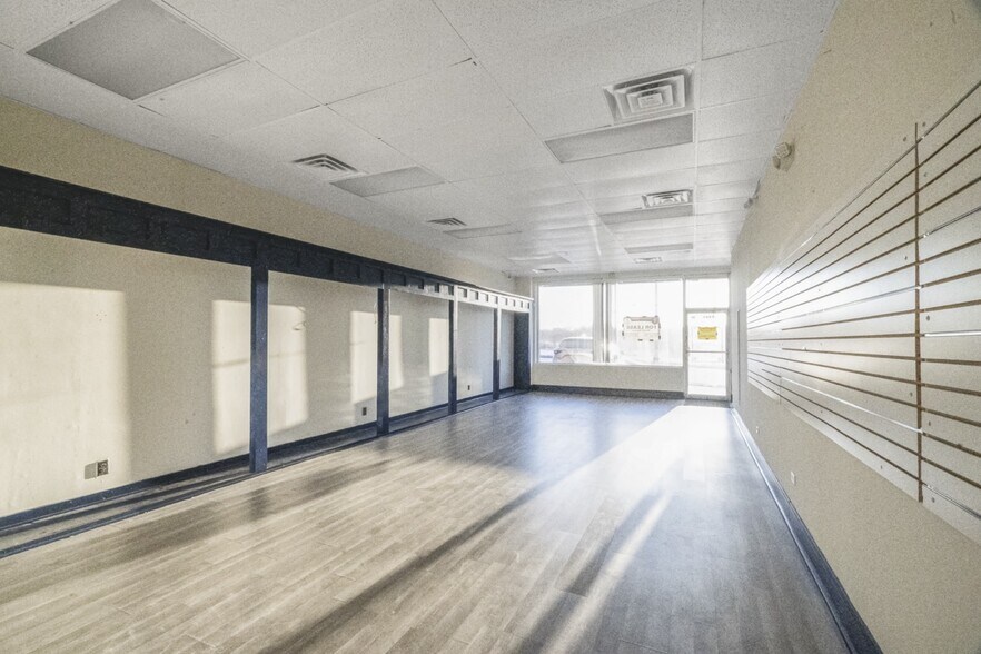 More Photos Of 1551 Plainfield Rd, Joliet Freestanding For Lease