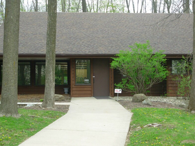 More Photos Of 2424 American Ln, Madison Office For Lease