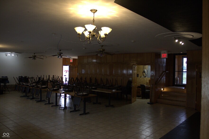 More Photos Of 1914 I Ave, New Castle Restaurant For Lease