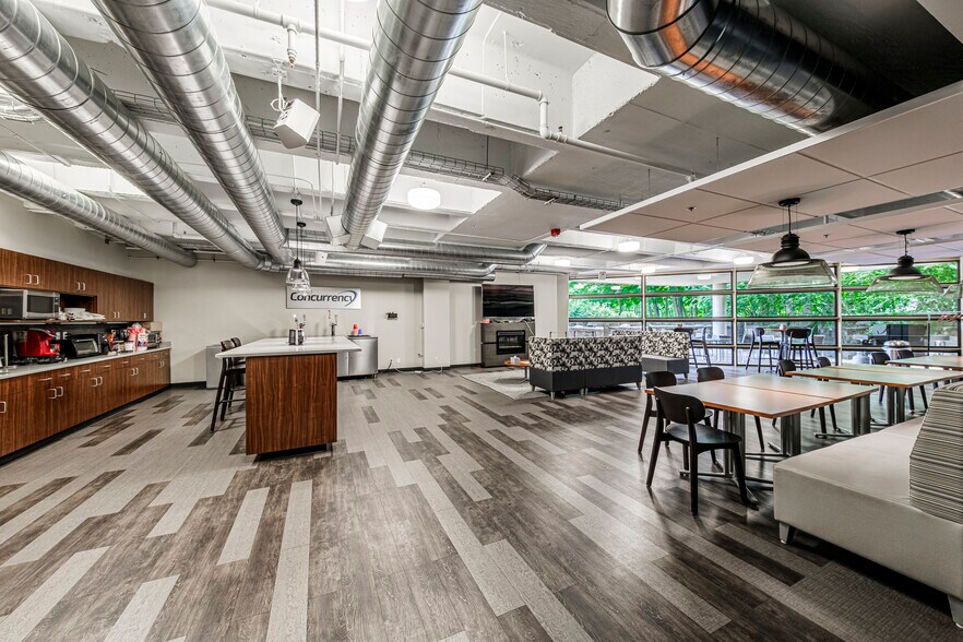 More Photos Of 13600 Bishops Ct, Brookfield Office For Lease