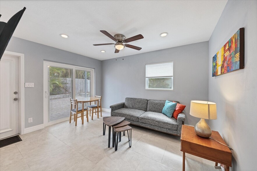 More Photos Of 1236 13th St, Sarasota Apartments For Sale