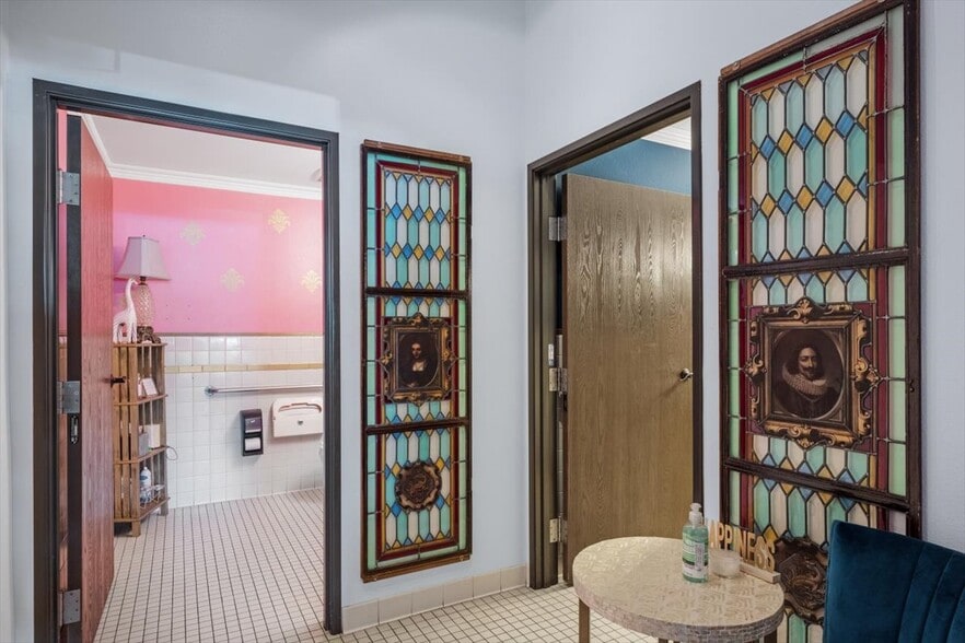 More Photos Of 113 W Grand Ave, Escondido Restaurant For Sale