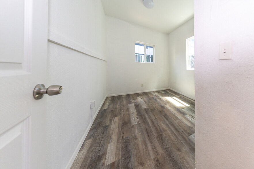 More Photos Of 815 Lopez Ln, Honolulu Apartments For Sale