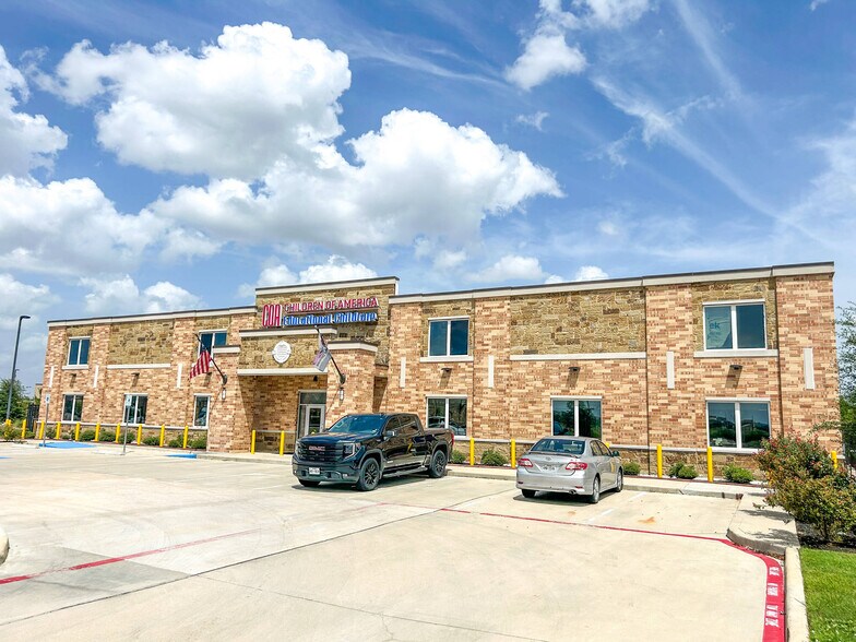 Primary Photo Of 27107 Fulshear Bend Dr, Fulshear General Retail For Sale