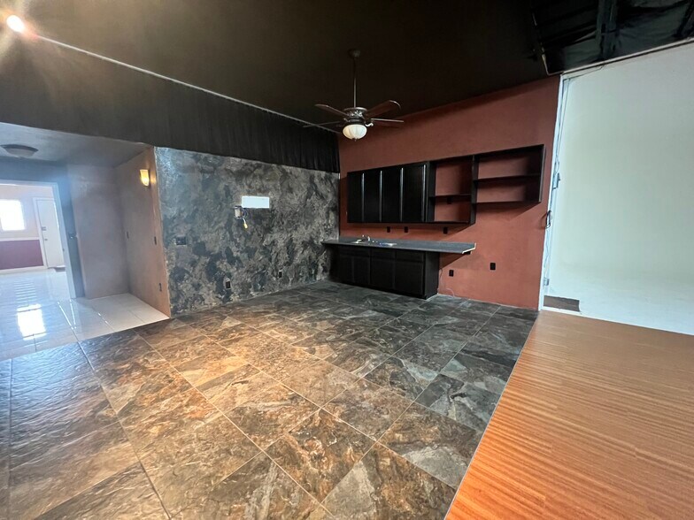 More Photos Of 709-711 Mission Ave, Oceanside Storefront For Lease