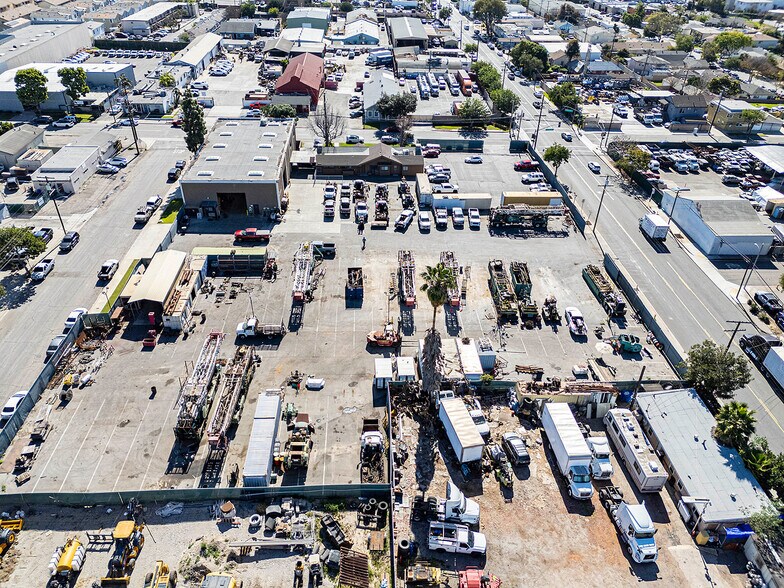 More Photos Of 1241 E Burnett St, Signal Hill Warehouse For Lease