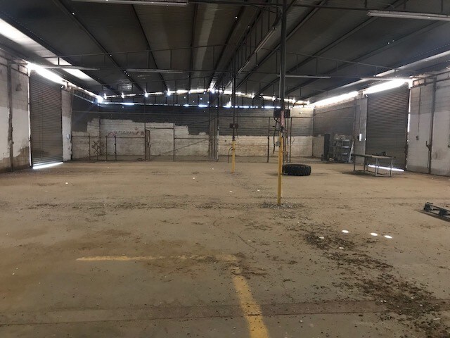 More Photos Of 5215 S Zapata Hwy, Laredo Warehouse For Sale