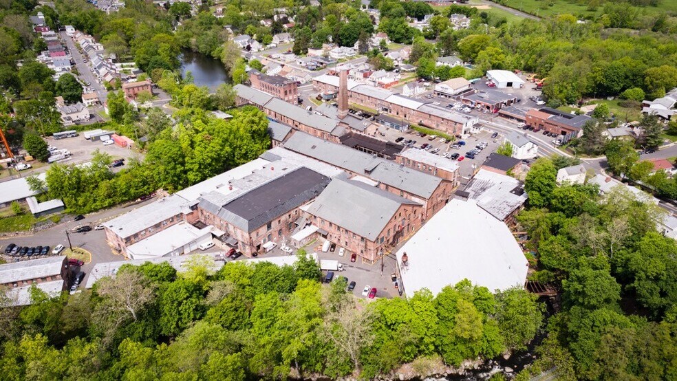 Primary Photo Of 55 W Railroad Ave, Garnerville Warehouse For Lease