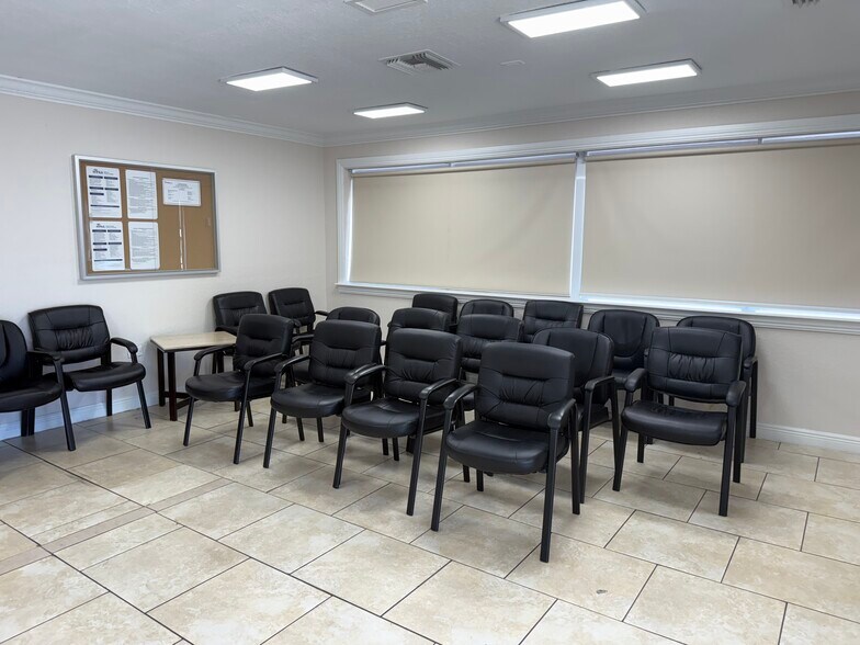 More Photos Of 9611 SW 40th St, Miami Medical For Sale