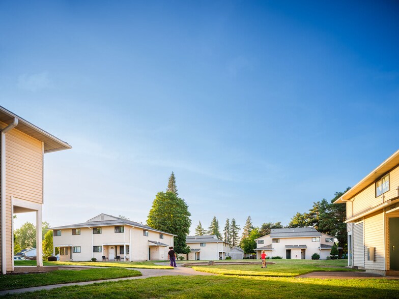 Primary Photo Of 2540-2594 Lee St SE, Salem Apartments For Sale