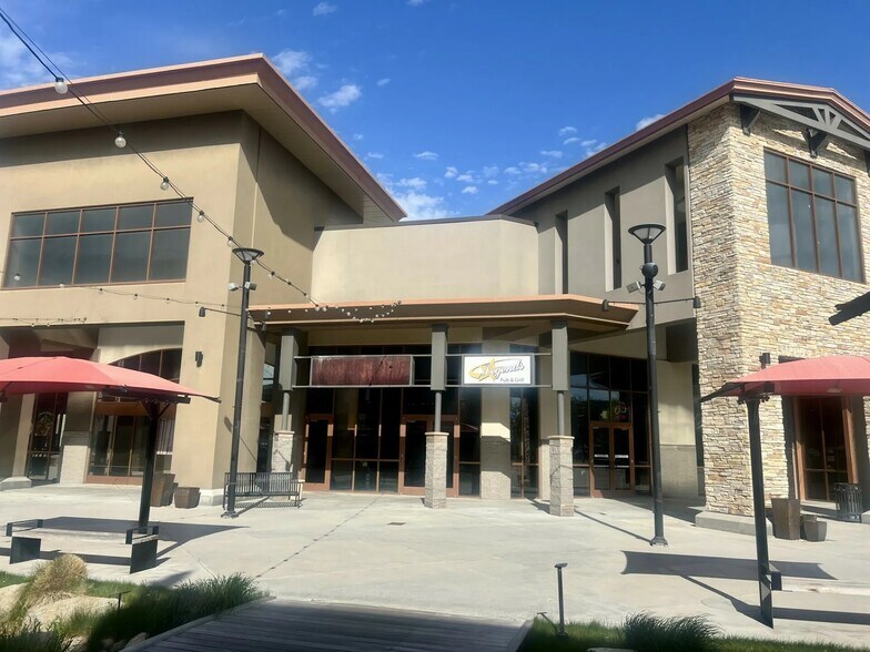 More Photos Of 7609 W Overland Rd, Boise Freestanding For Lease