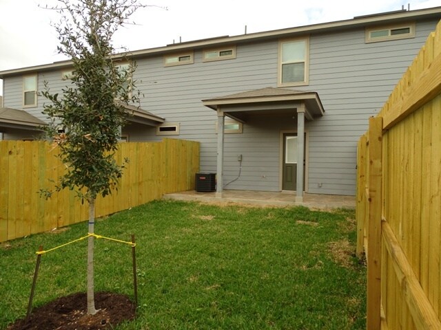 More Photos Of 14111 Fratelli Rd, San Antonio Apartments For Sale