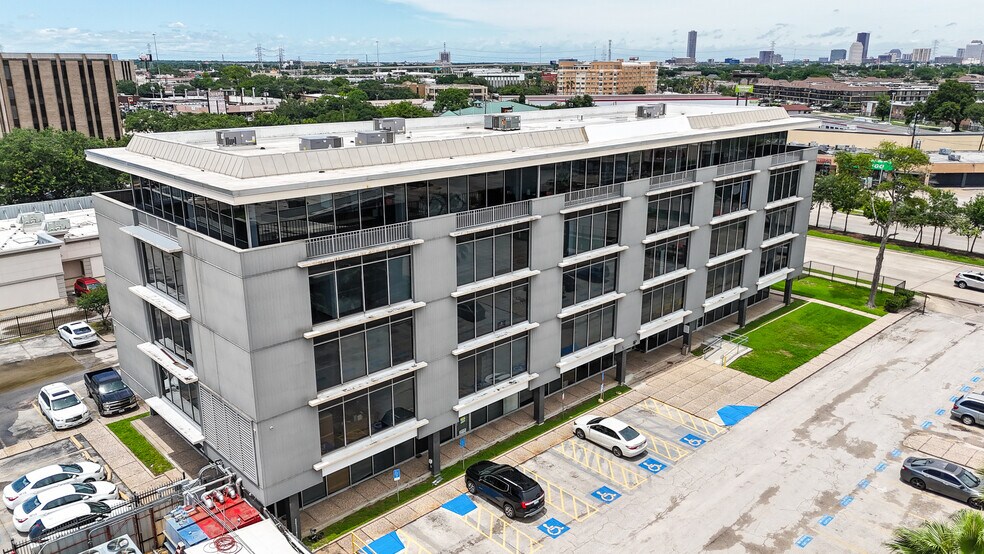 More Photos Of 6420 Hillcroft Ave, Houston Office Residential For Sale