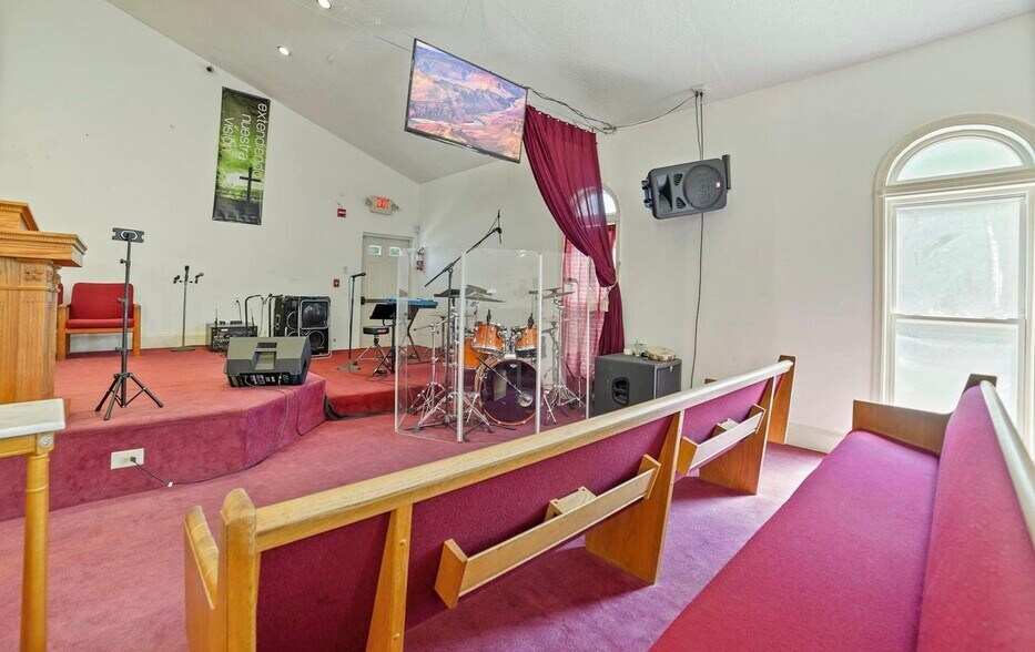 More Photos Of 8609 Greenwood Ave, Takoma Park Religious Facility For Sale