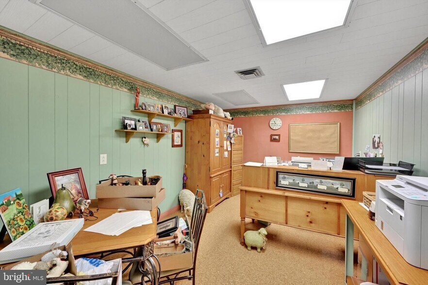 More Photos Of 501 W Washington Ave, Myerstown General Retail For Sale