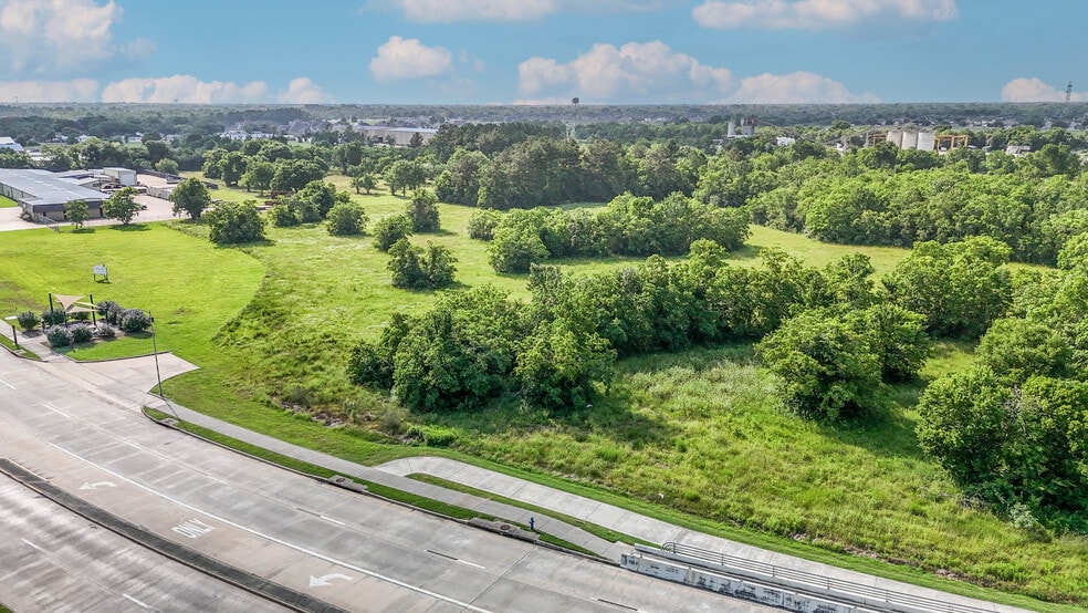 More Photos Of 3901 Magnolia Pky, Pearland Land For Sale