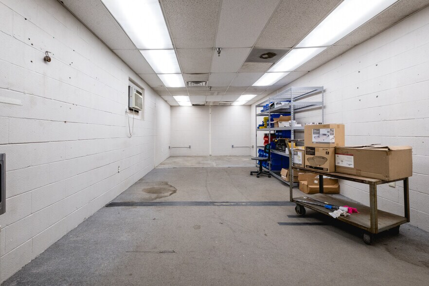 More Photos Of 714 Calhoun St, Little Rock Industrial For Sale