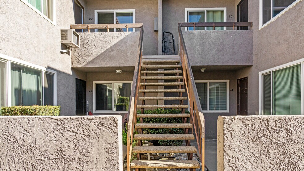 More Photos Of 141 E 42nd St, San Bernardino Apartments For Sale